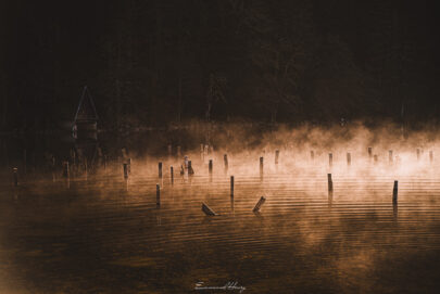 Lac de brumes et de lumière